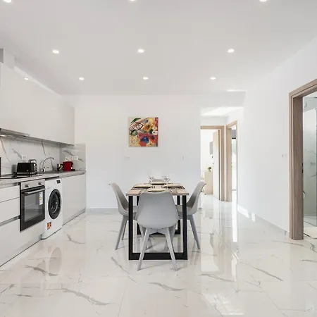 Icon Luxury Kos