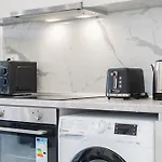 Icon Luxury Apartment
