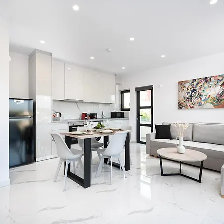 Apartment Icon Luxury